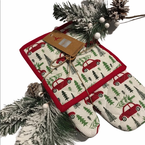 S&CO Home Other - Christmas Holiday Oven Mitt & Pot Holder Set